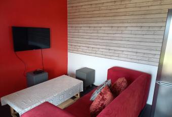 2 Bedroom Residential Home, along the coast. has Smoking/Balcony rooms