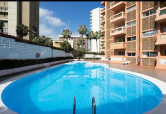 Regina Pacis (VALLE-LUZ) has Balcony rooms