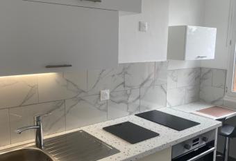 SpaLov has Balcony rooms