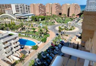 ACV - Valparaiso - 2   linea planta 9 norte allows 18 year olds to book a room