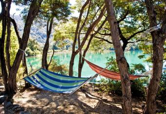 Hopewell Lodge has Balcony rooms