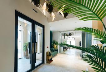 ARN Boutique Hotel has Balcony rooms