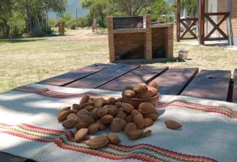 Los Tres Algarrobos allows 18 year olds to book a room