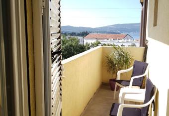Apartmani Irena has Balcony rooms
