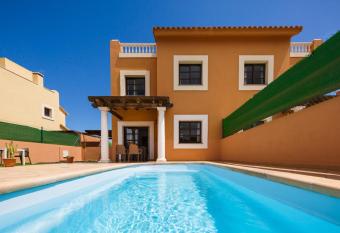 FTV Holidays Homes allows 18 year olds to book a room