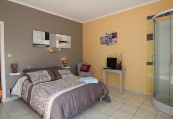 Chambres d H  tes Le Belv  d  re has Balcony rooms