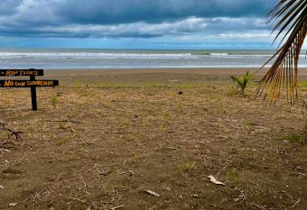 Cabinas Playa Bandera has Balcony rooms