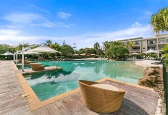 Bells Blvd Resort & Spa Apartments - Holiday Management has Balcony rooms