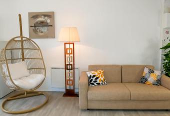 G  te du Four Banal - gitesdesbalcons-com allows 18 year olds to book a room