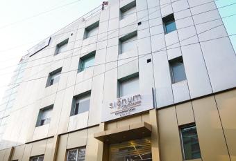 Signum CityScapes Mohali allows 18 year olds to book a room