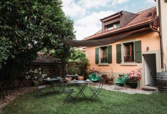 B&B 7e Art allows 18 year olds to book a room