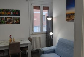 Appartamento appena ristrutturato has Balcony rooms