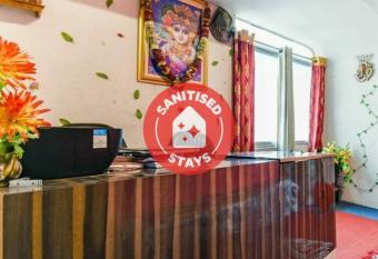 SPOT ON 82918 Flagship Stay Inn Rajarhat allows 18 year olds to book a room