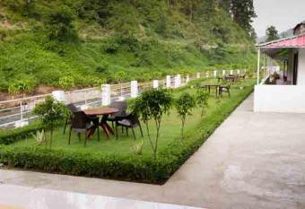 Riverside Resort Lansdowne has Balcony rooms