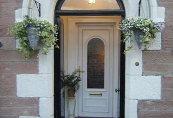 Strome Lodge allows 18 year olds to book a room