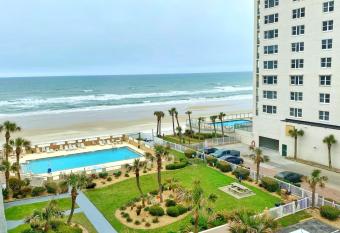 Castaways Resort Studios has Balcony rooms