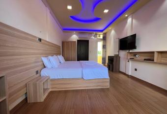 Aasna Inn has Balcony rooms