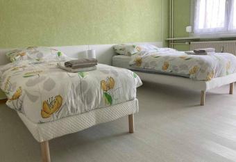 Studio Lora RM 1184L allows 18 year olds to book a room