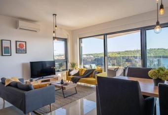 Apartment Emarin has Balcony rooms