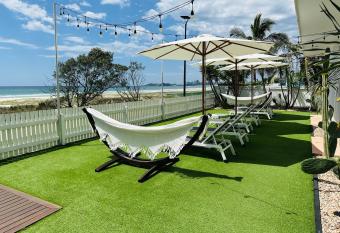 Tessa s on the Beach allows 18 year olds to book a room