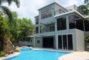 Maxxim Rainforest Retreat - Rawang has Balcony rooms