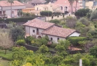 Il Giardino di Galatea allows 18 year olds to book a room