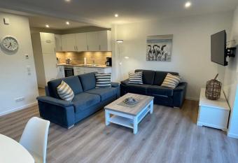 Stuuv twee allows 18 year olds to book a room