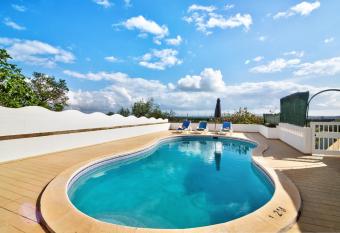 Casa do Cerro has Balcony rooms