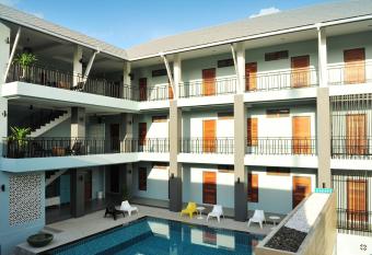 Ruk Cozy has Balcony rooms