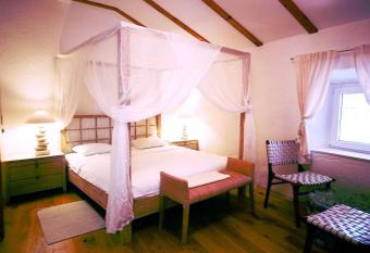 Boutique Hotel Placa has Balcony rooms