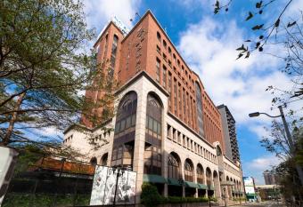 SOL Hotel allows 18 year olds to book a room