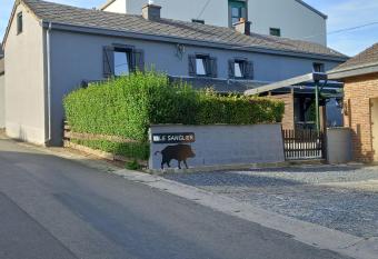 le sanglier has Balcony rooms