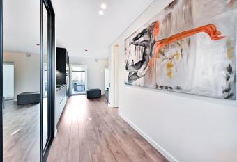 Jacuzzi Cinema loft has rooms with a private hot tub