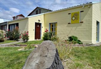 Hostel House 64Big  a has Balcony rooms