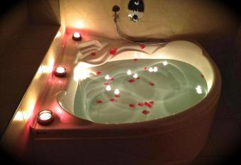 Le Suite Bracciano has Balcony rooms