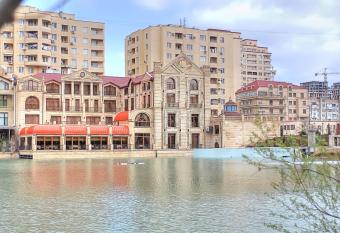 Lake Palace Baku allows 18 year olds to book a room