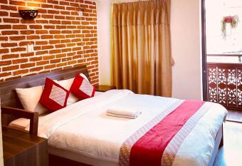 Hotel vintage Home has Balcony rooms