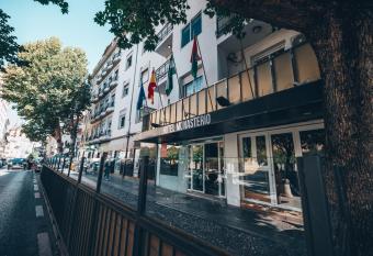 Hotel Monasterio Granada - Adults Only allows 18 year olds to book a room