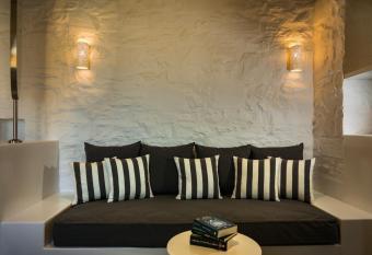 Maris Private Residence allows 18 year olds to book a room