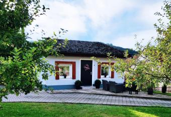 Ferienhaus Neumann has Balcony rooms