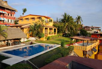 Villa Casalet allows 18 year olds to book a room