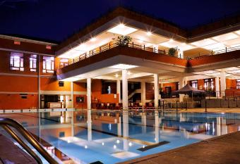 Olde Bangalore Resort has Balcony rooms