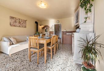 Casa Vacanze Voiandes has Balcony rooms