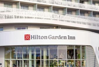 Hilton Garden Inn Le Havre Centre allows 18 year olds to book a room