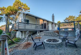 Shore Beats Work has Balcony rooms