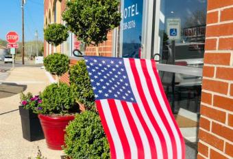 EC Reed's Mercantile and Hotel allows 18 year olds to book a room