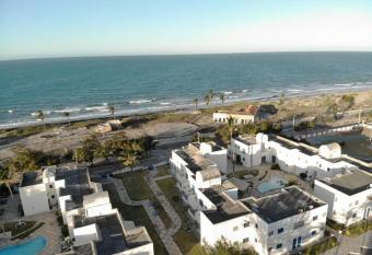 Porto Canoa pr  ximo Canoa Quebrada vista para o Mar - Rhodes 203, Aracati, CE allows 18 year olds to book a room