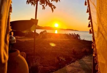 Le Panoramic has Balcony rooms