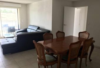 Grand 3 pi  ces terrasse,    100 m  tres de la plage et mer has Balcony rooms