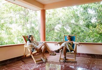 Casona H allows 18 year olds to book a room